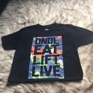 NWOT Doughnuts and Deadlifts unisex fit tee.